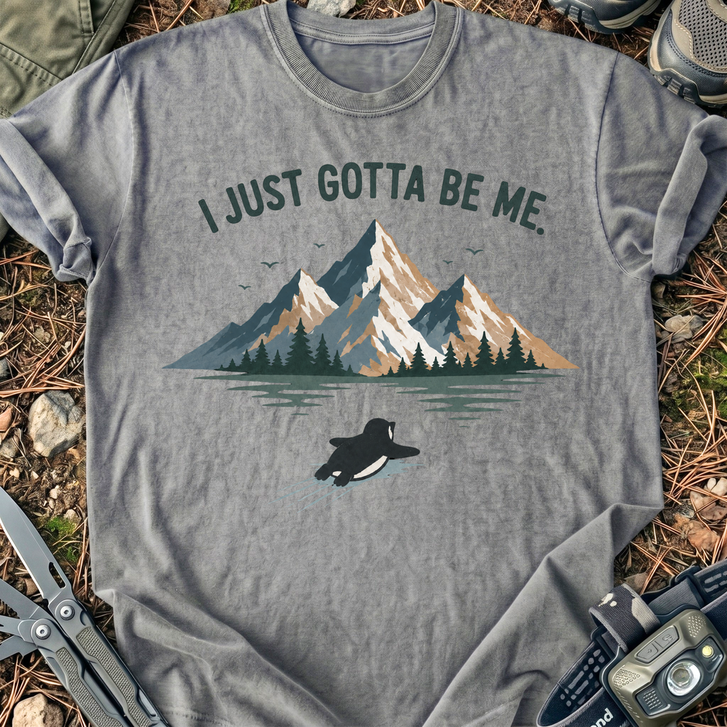 Pinguins & Mountains T-Shirt